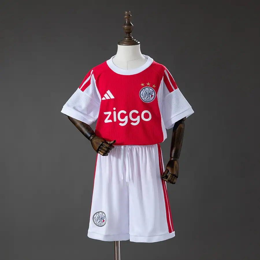 Ajax 1º Uniforme Kit Infantil · 26/27 · Infantil