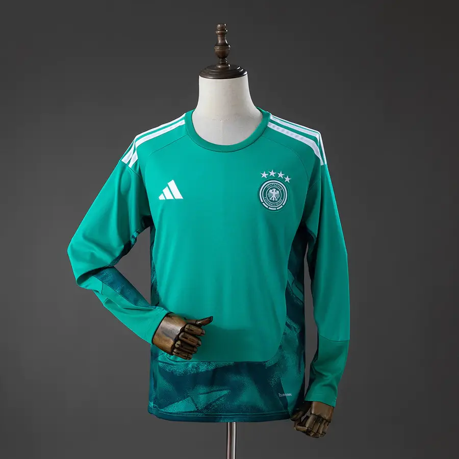 Alemanha Goleiro Versão Torcedor · 26/27 · Masculino