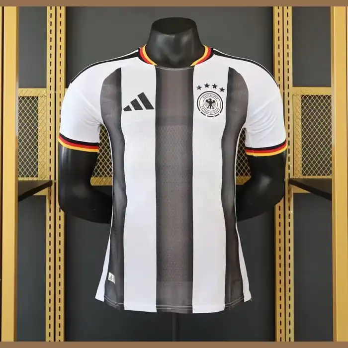 Alemanha 1º Uniforme Versão Jogador · Edição Especial · 26/27 · Masculino