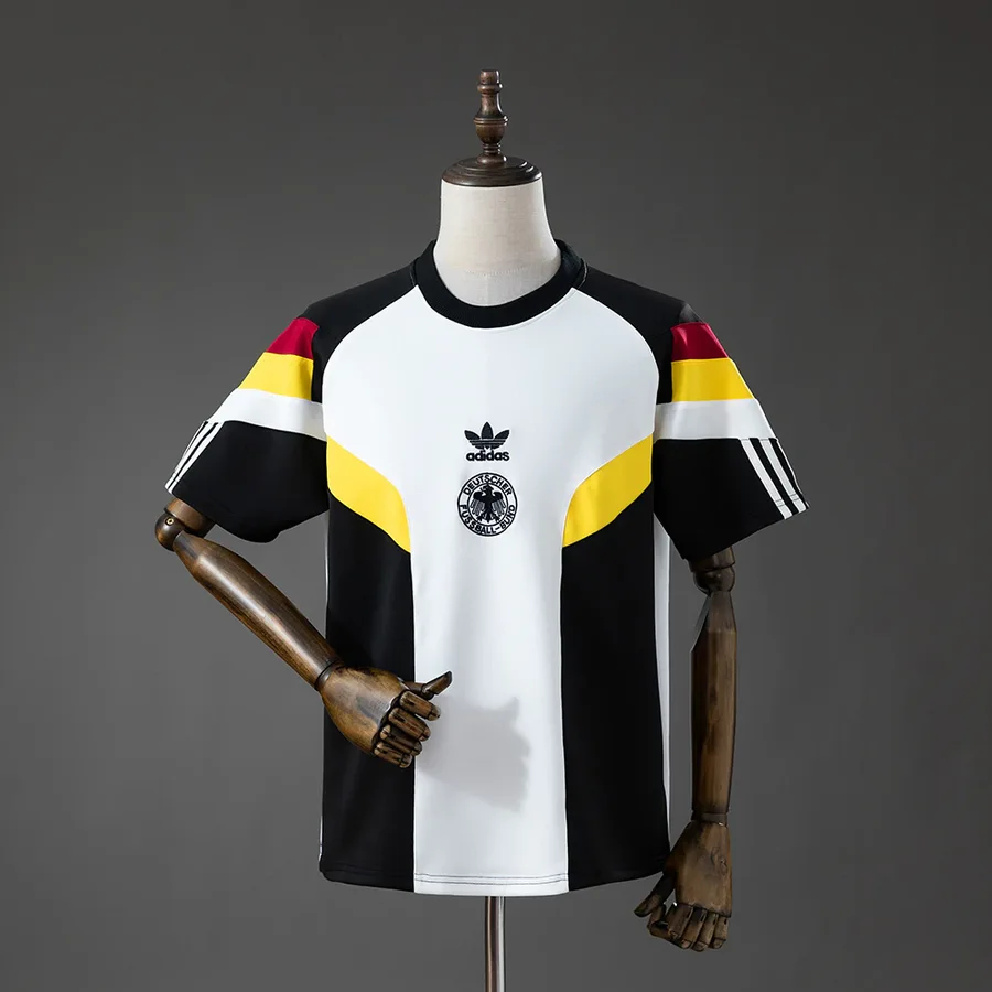 Alemanha 1º Uniforme Versão Torcedor · Originals · 26/27 · Masculino