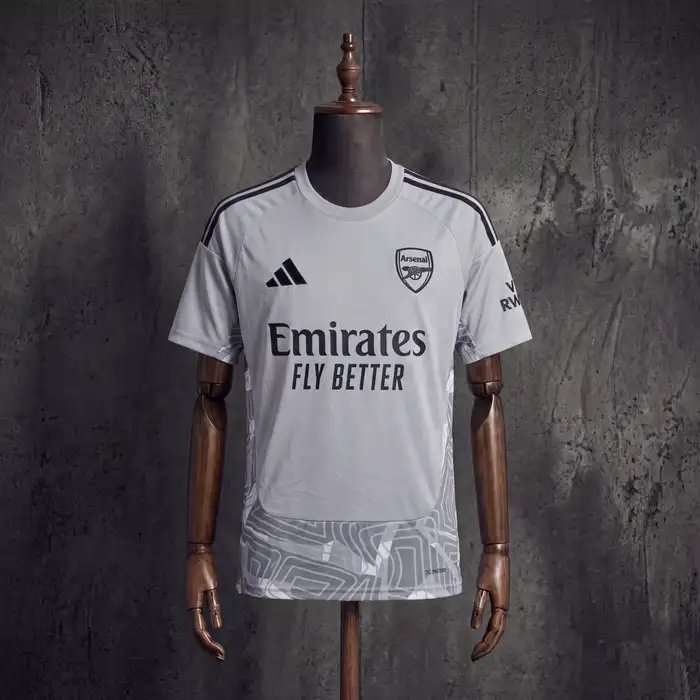 Arsenal Goleiro Versão Torcedor · 26/27 · Masculino