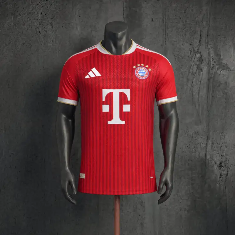 Bayern de Munique 1º Uniforme Versão Jogador · 26/27 · Masculino