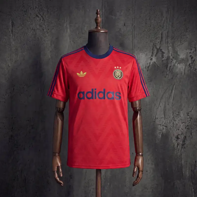 Bayern de Munique 1º Uniforme Versão Torcedor · 26/27 · Masculino