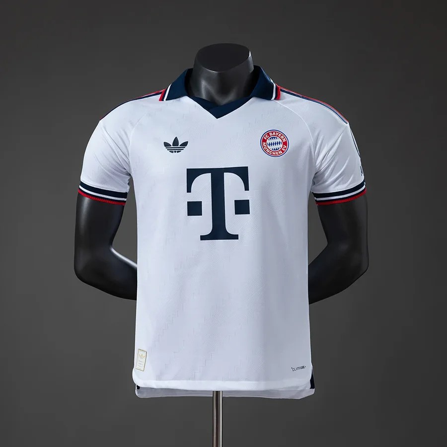 Bayern de Munique 2º Uniforme Versão Torcedor · 26/27 · Masculino