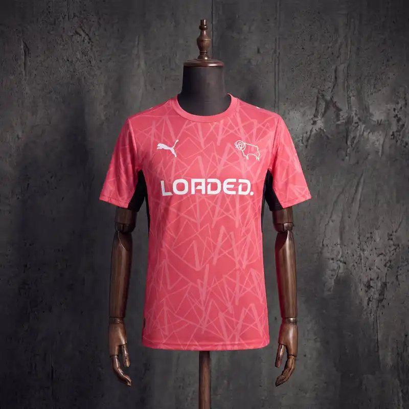 Derby County 2º Uniforme Versão Torcedor · 26/27 · Masculino