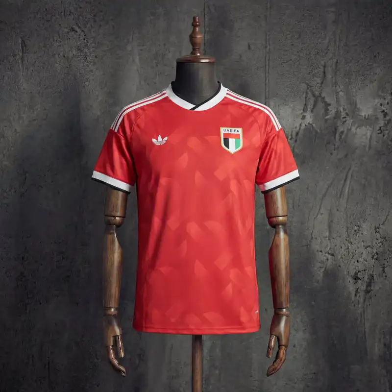 Emirados Árabes Unidos 1º Uniforme Versão Torcedor · 26/27 · Masculino