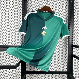 Irlanda do Norte 1º Uniforme Versão Torcedor · 26/27 · Masculino