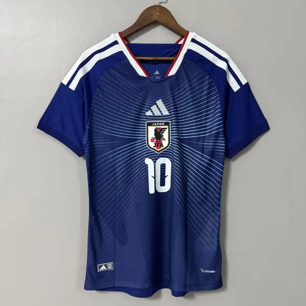 Japão 1º Uniforme Versão Torcedor · Tsubasa · 26/27 · Masculino