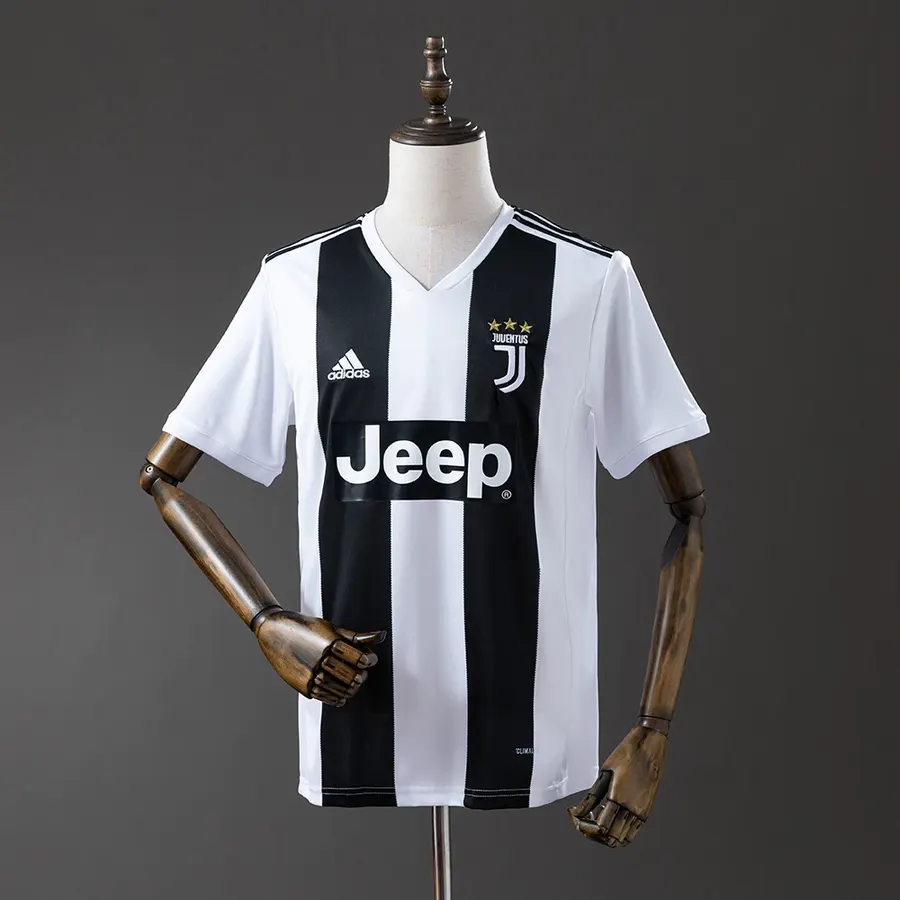 Juventus 1º Uniforme Versão Torcedor · 18/19 · Masculino