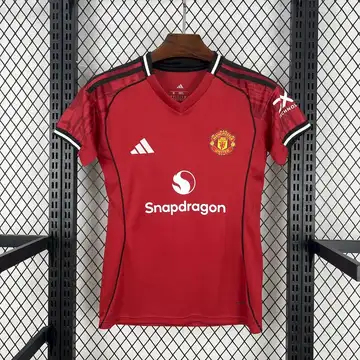 Manchester United 1º Uniforme Versão Torcedor · 25/26 · Feminino