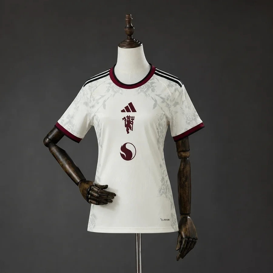 Manchester United 3º Uniforme Versão Torcedor · 26/27 · Feminino