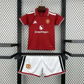 Manchester United 1º Uniforme Kit Infantil · 26/27 · Infantil
