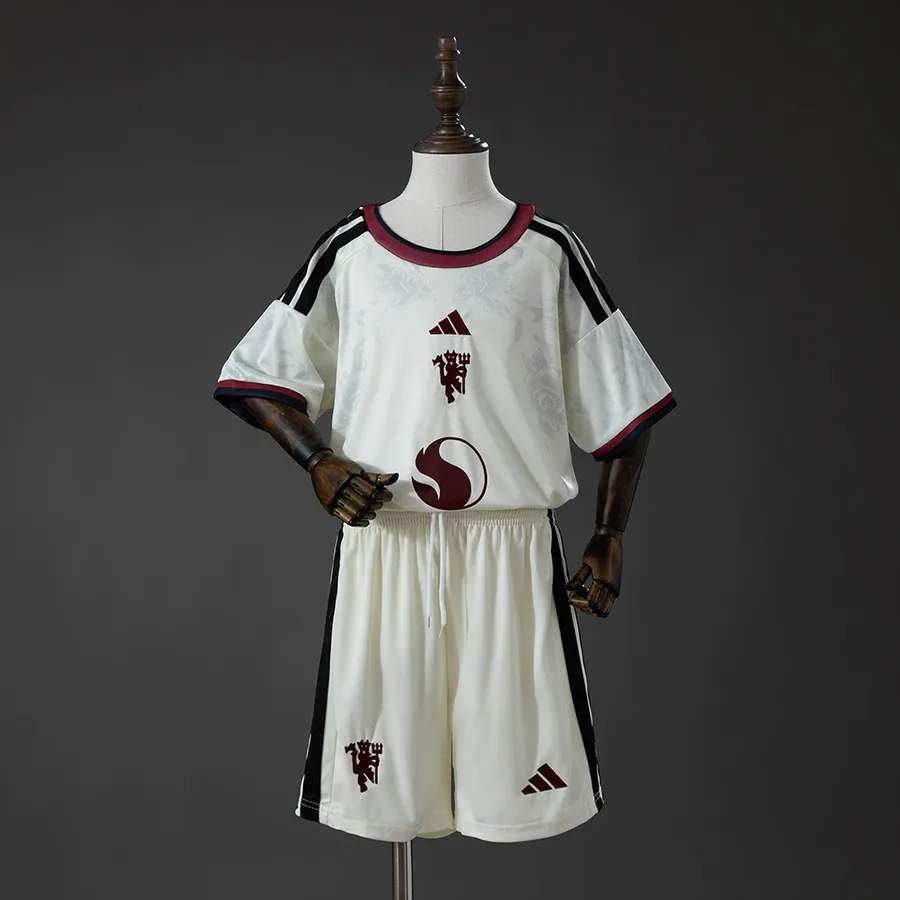 Manchester United 3º Uniforme Kit Infantil · 26/27 · Infantil