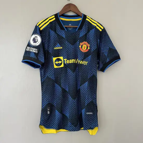 Manchester United 3º Uniforme Versão Torcedor · 21/22 · Masculino