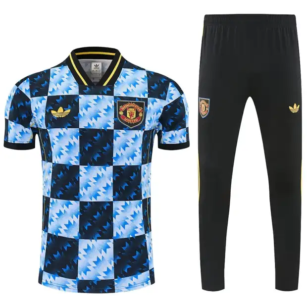 Manchester United 1º Uniforme Conjunto · 26/27 · Masculino