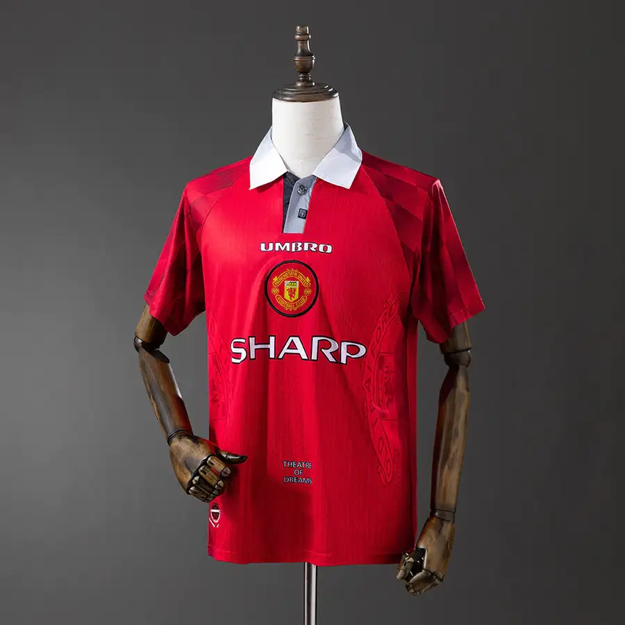 Manchester United Retrô 96-97 · Masculino