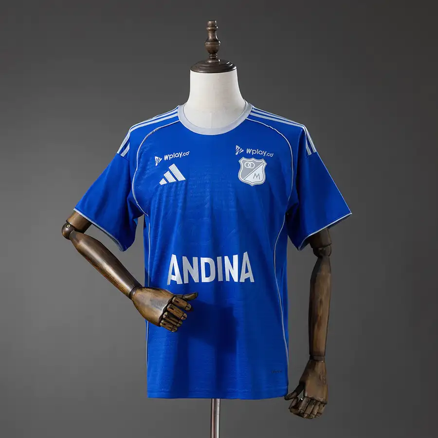 Millonarios 1º Uniforme Versão Torcedor · 26/27 · Masculino