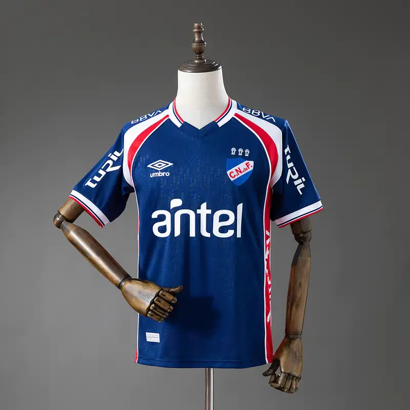 Nacional Goleiro Versão Torcedor · 26/27 · Masculino
