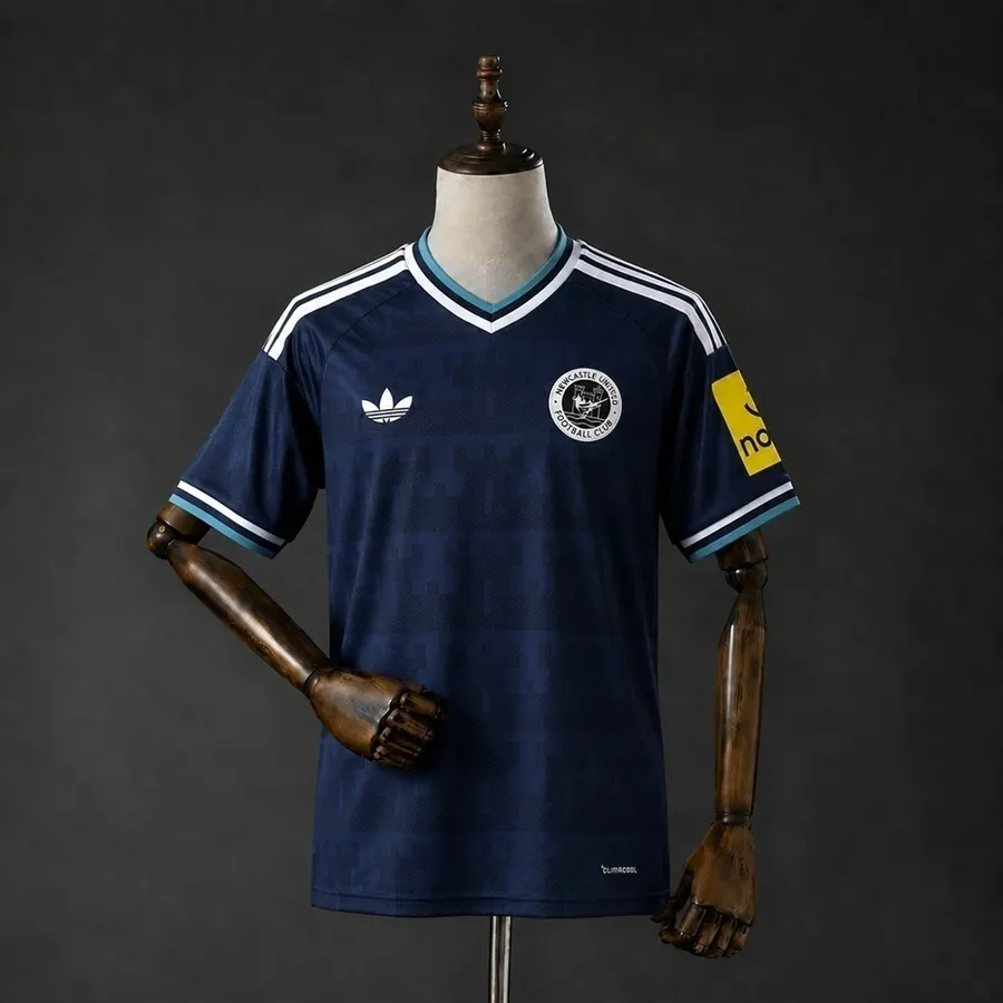 Newcastle United 2º Uniforme Versão Torcedor · 26/27 · Masculino