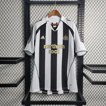 Newcastle United Retrô 04-06 · Masculino