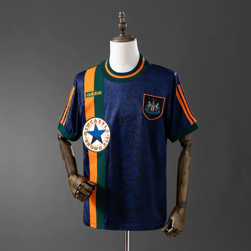 Newcastle United Retrô 97-98 · Masculino