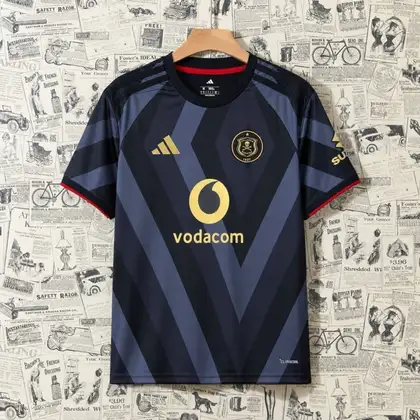 Orlando Pirates 1º Uniforme Versão Torcedor · 26/27 · Masculino