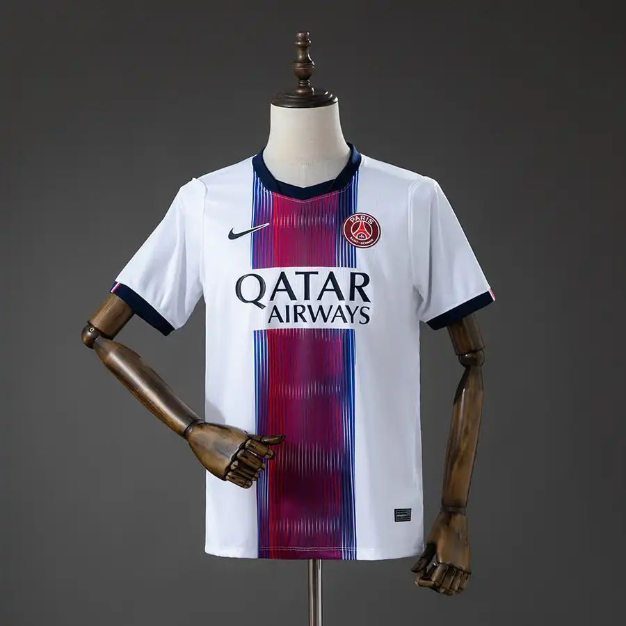 Paris Saint-Germain 2º Uniforme Versão Torcedor · 26/27 · Masculino