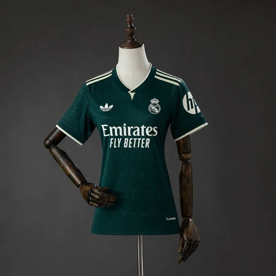 Real Madrid 2º Uniforme Versão Torcedor · 26/27 · Feminino