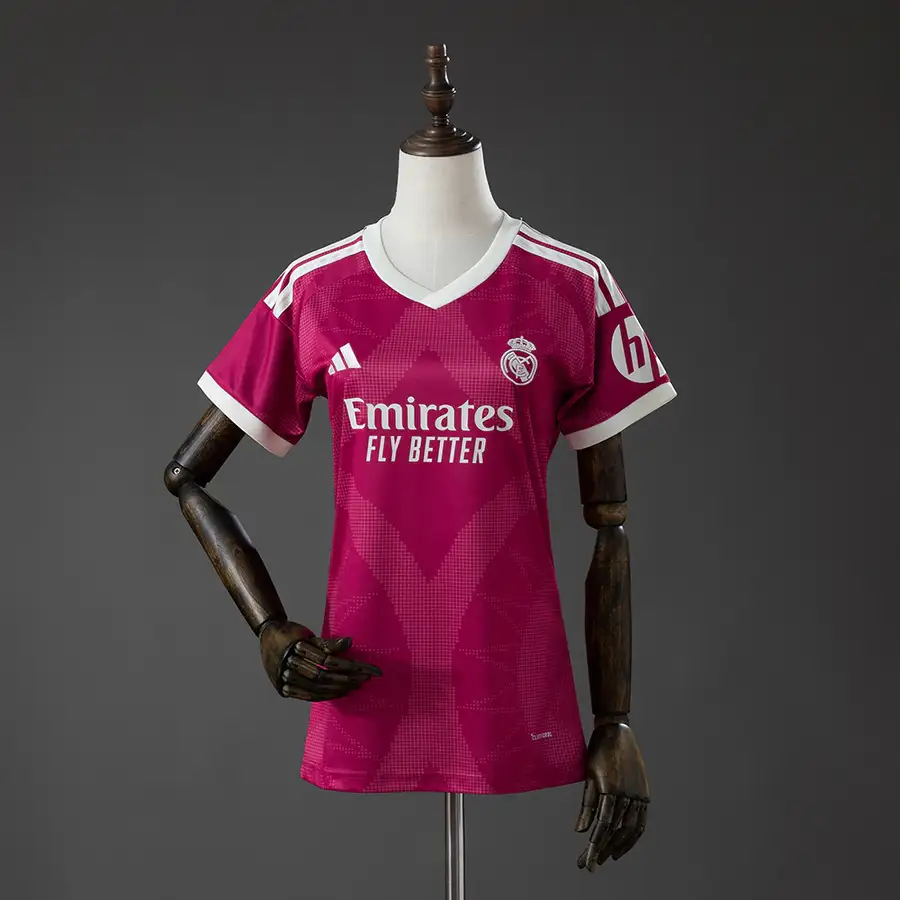 Real Madrid 3º Uniforme Versão Torcedor · 26/27 · Feminino