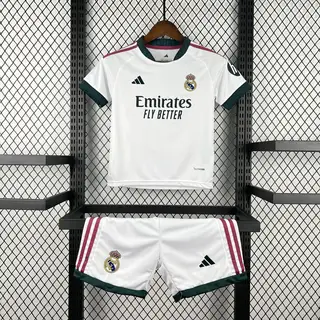 Real Madrid 1º Uniforme Kit Infantil · 26/27 · Infantil