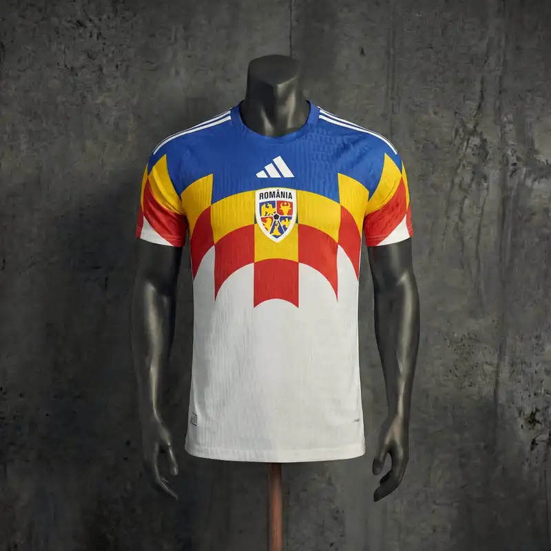 Romênia 1º Uniforme Versão Jogador · Edição Especial · 26/27 · Masculino