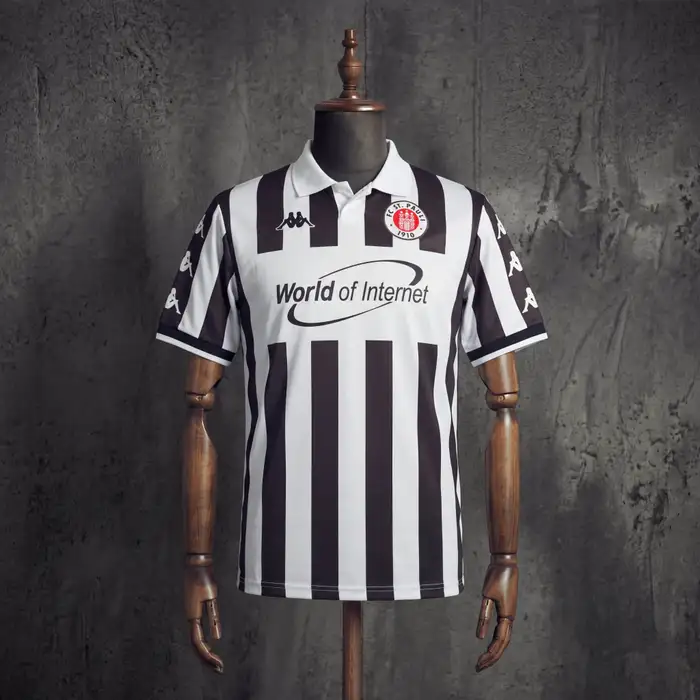 St. Pauli Retrô 00-01 · Masculino