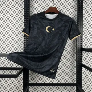 Turquia 1º Uniforme Versão Torcedor · 26/27 · Masculino