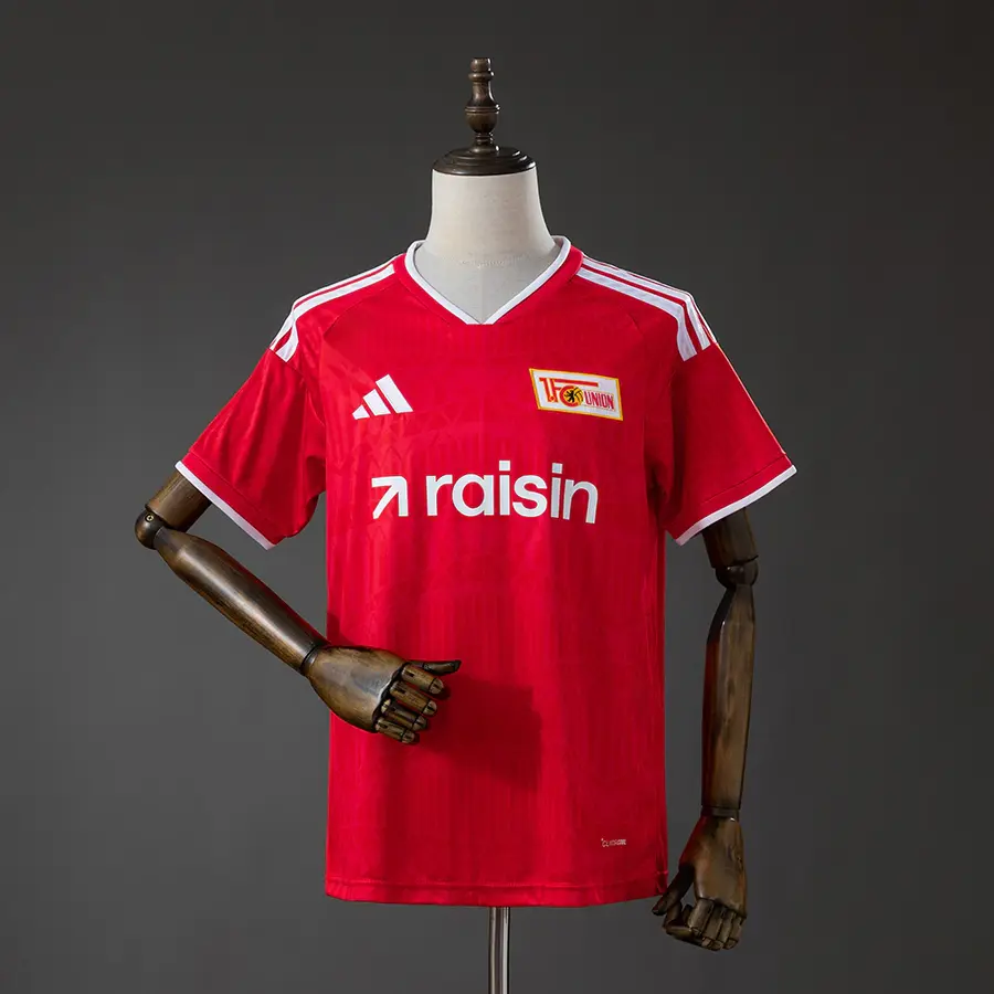 Union Berlin 1º Uniforme Versão Torcedor · 26/27 · Masculino
