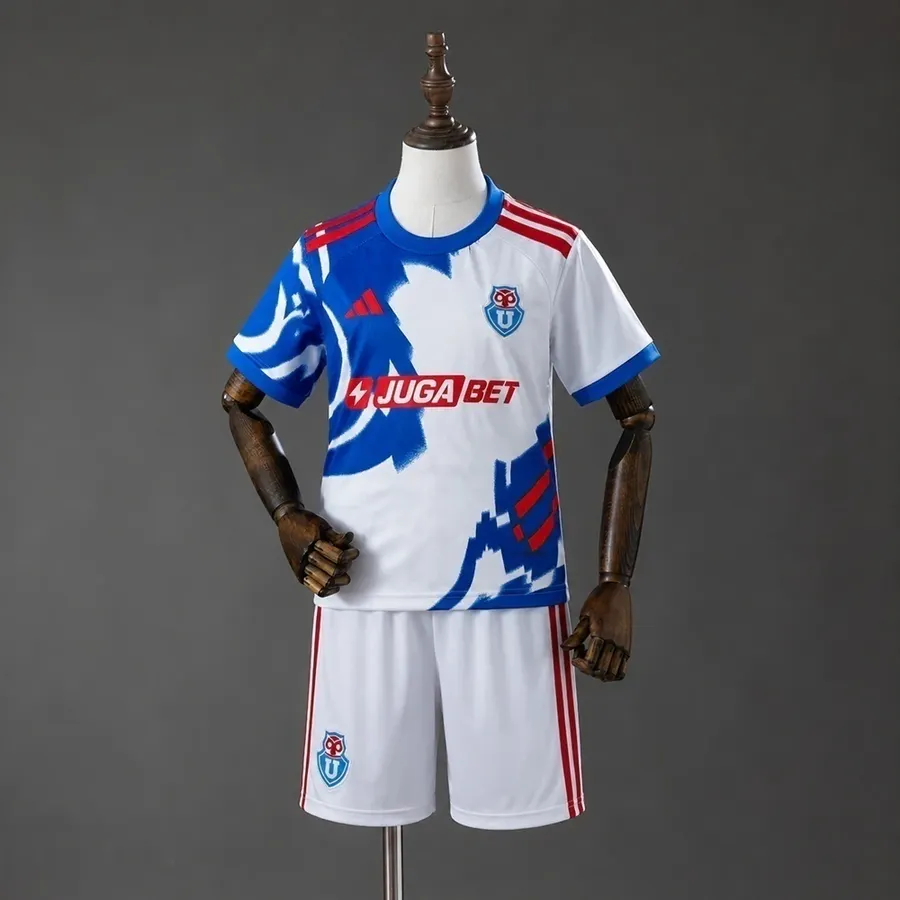 Universidad de Chile 2º Uniforme Kit Infantil · 26/27 · Infantil